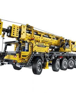 LEGO Technic Mobile Crane lowered