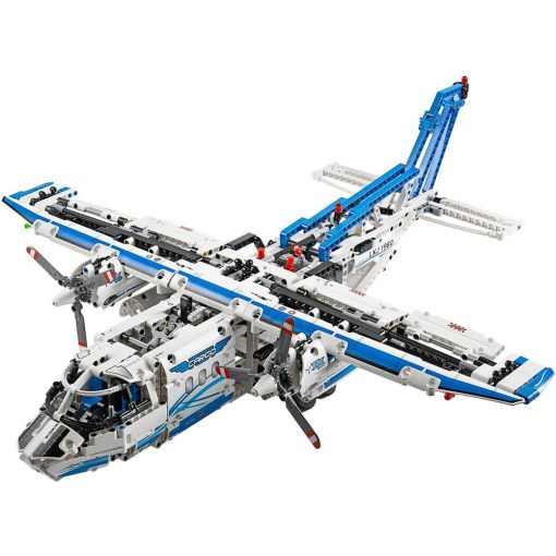 LEGO Technic Cargo Plane 42025 Build